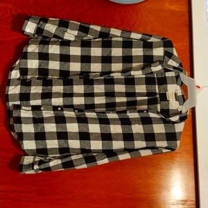 BLACK AND WHITE FLANNEL  XL
